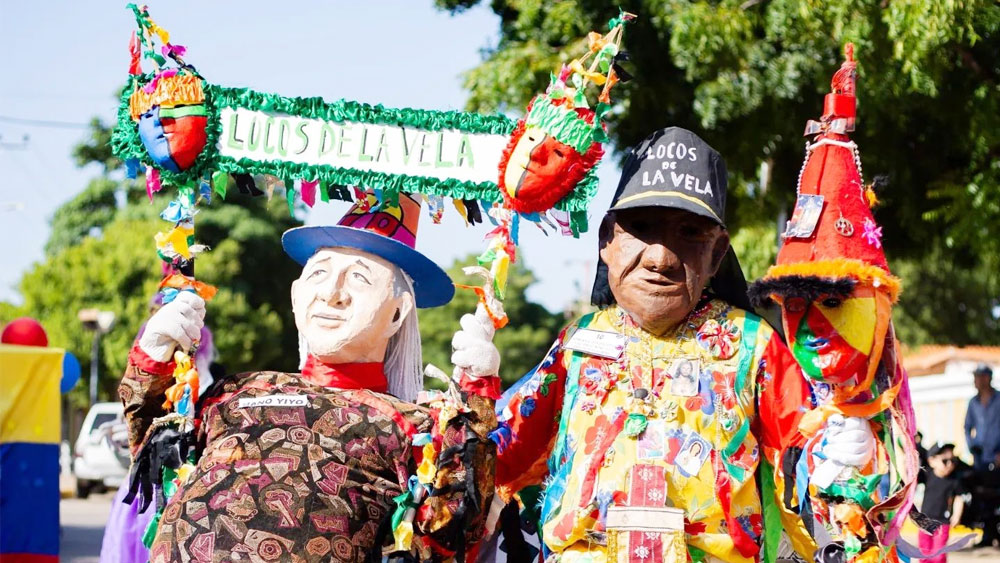 Los Locos de La Vela: Una fiesta de colores y tradiciones en Falcón